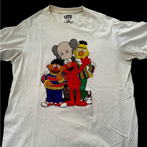 Kaws Sesame Street T shirt - Picture 1 of 5